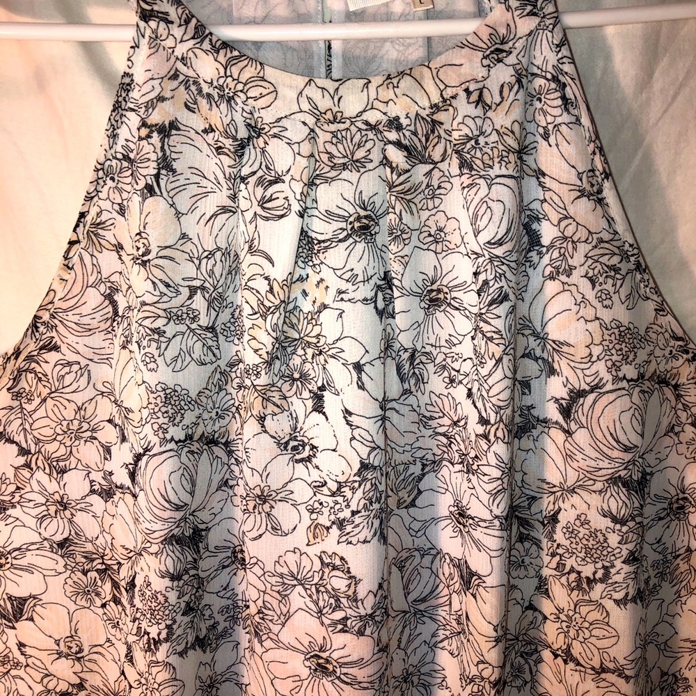 Sleeveless Floral print Blouse